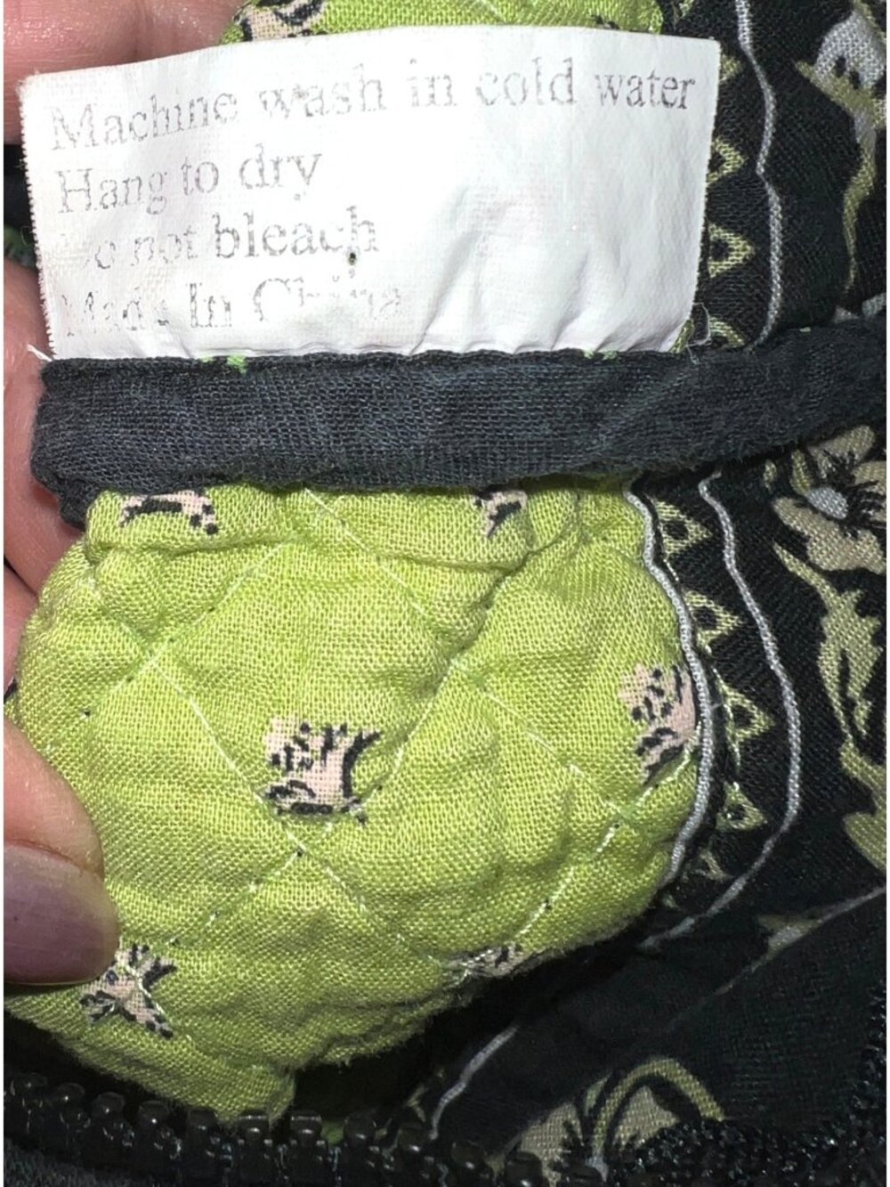 Quilted Pattern Navy Floral Tote Bag Button Closure, Long Handles, Pockets 17x14 - Picture 4 of 7